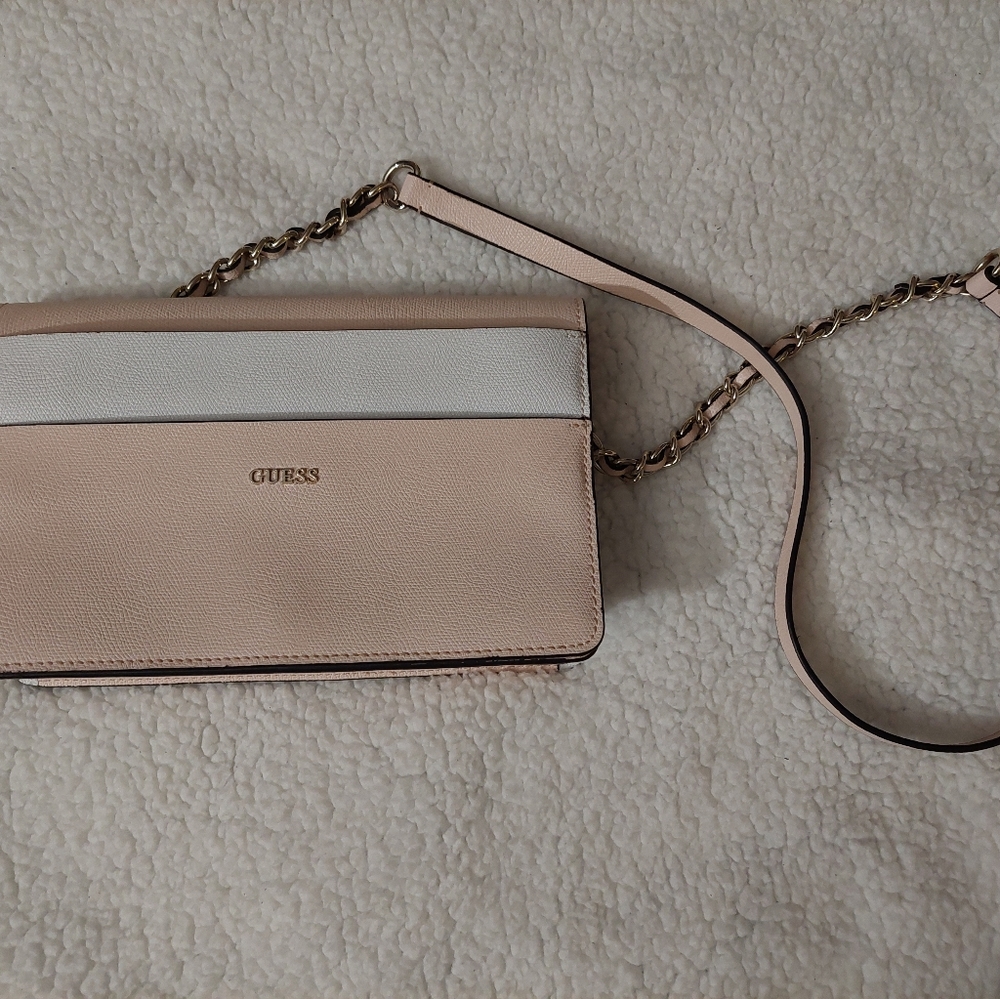 GUESS handbag - Picture 3 of 3